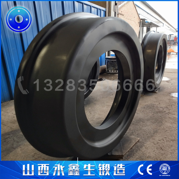 礦車(chē)輪鍛件